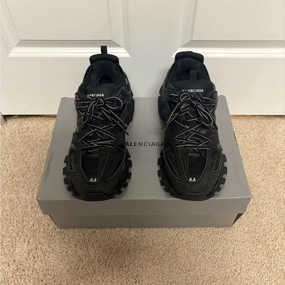Size 44 Balenciaga Triple Black Tracks Pre-owned with original box & dust bag
